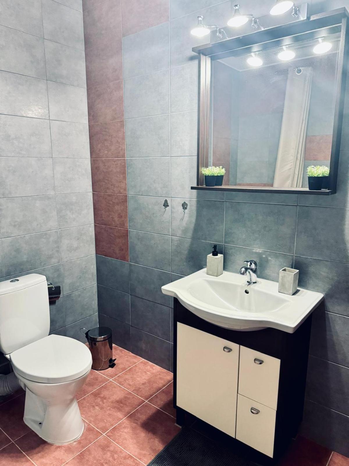 2 Rooms Urban Retreat Unirii Near City Center Букурещ Екстериор снимка